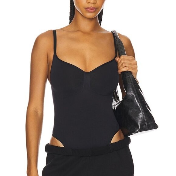 SKIMS Seamless Sculpt Thong Bodysuit in Onyx spanx bodyshaping onepiece tank - Picture 5 of 5